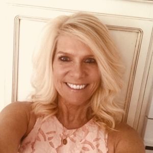 Meet your Posher, Suzette